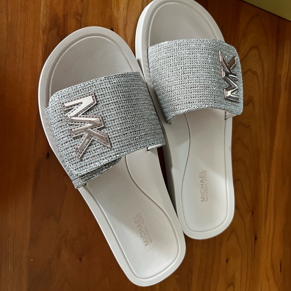 Michael Kors slides - rose gold